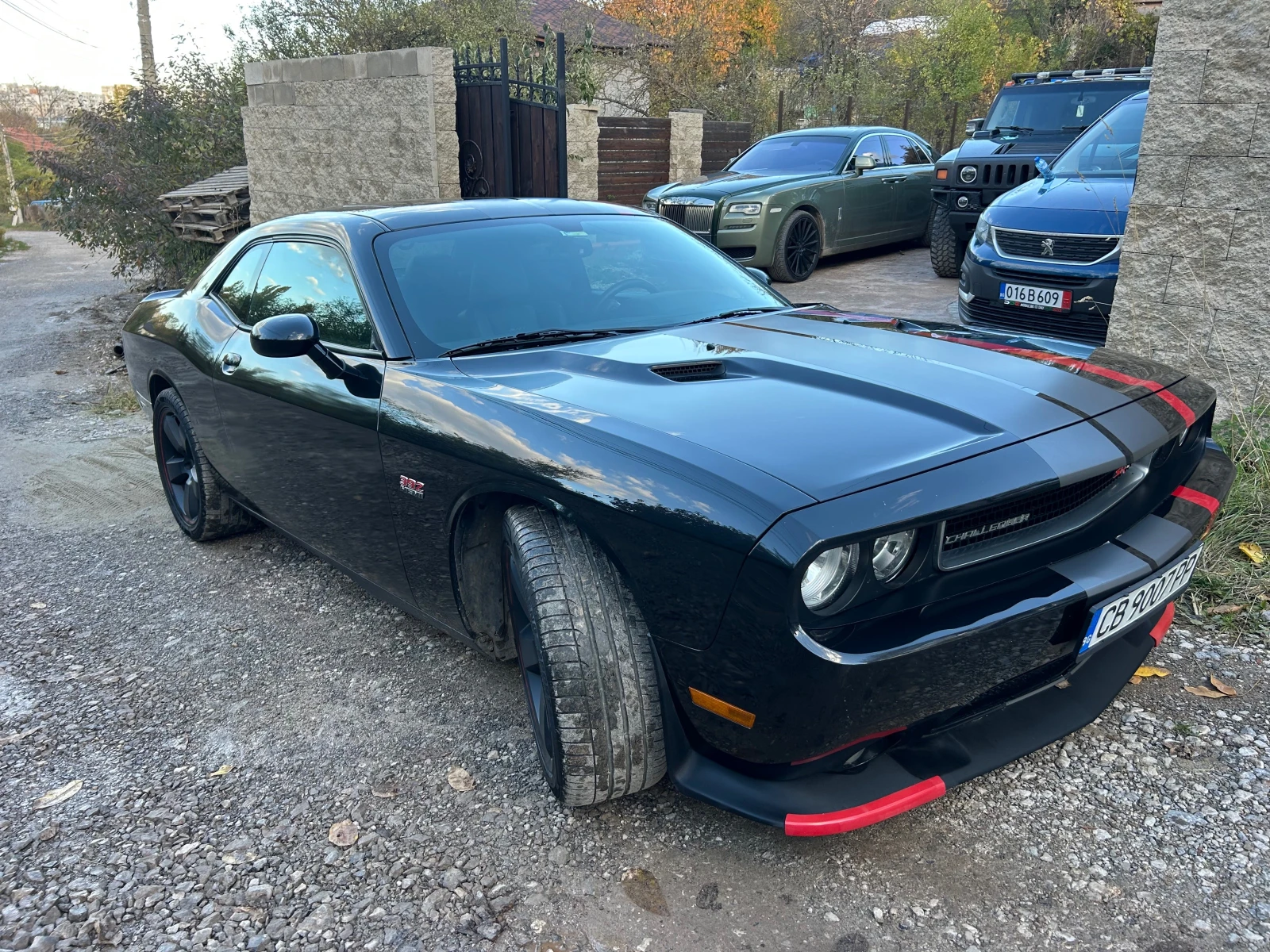 Dodge Challenger SRT 8* 392 мотор* 6.4l* * * 500+ кс* * * * *  | Mobile.bg — изображение 6
