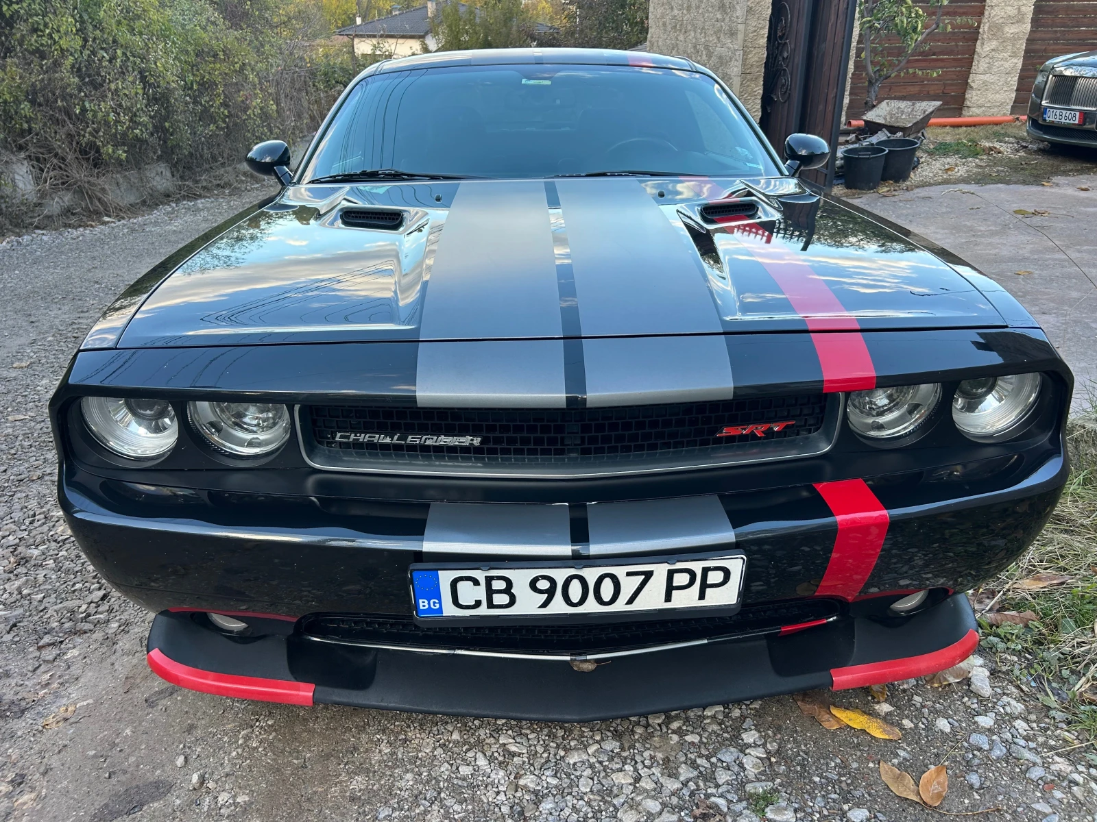 Dodge Challenger SRT 8* 392 мотор* 6.4l* * * 500+ кс* * * * *  | Mobile.bg — изображение 2
