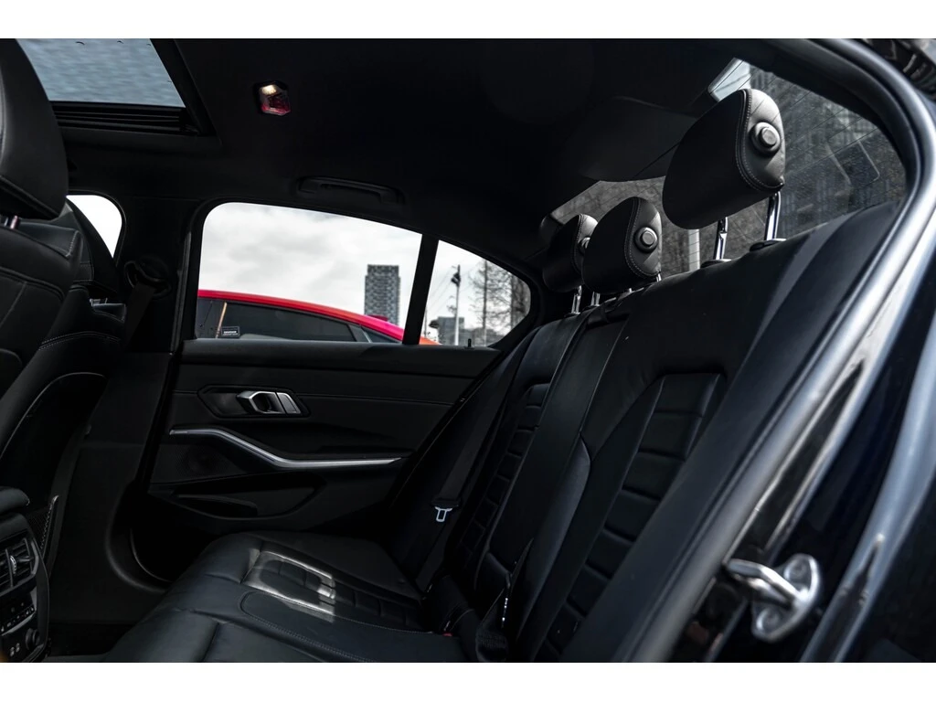 BMW 330 i xDrive* M-PACK* HUD* ADAPTIVE* CAM*  | Mobile.bg � ����������� 12