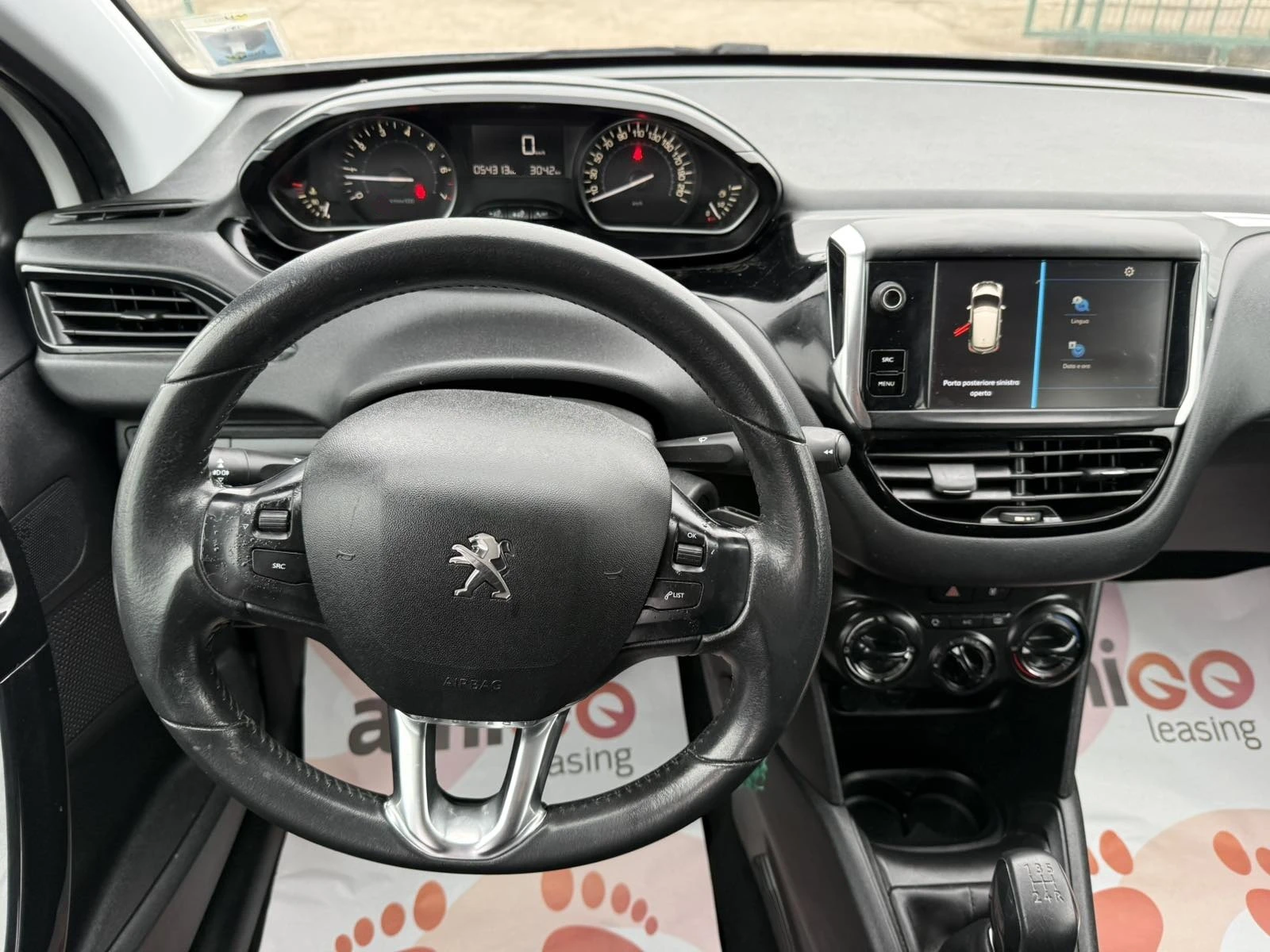 Peugeot 208 1.2i 54хил.км.FaceLift - изображение 10