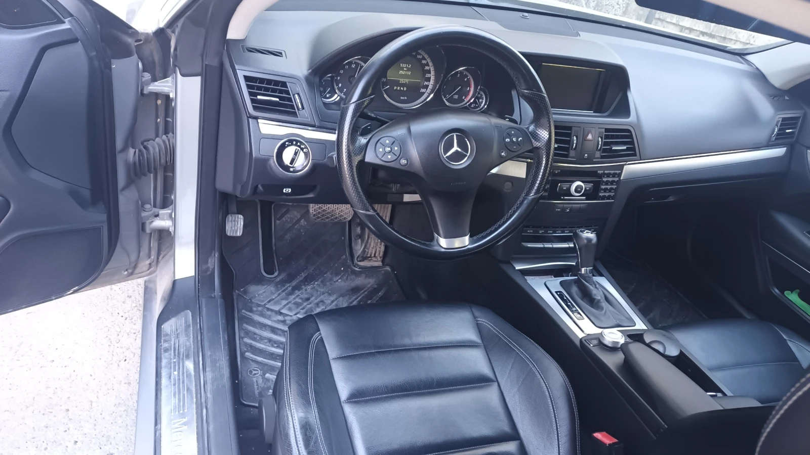 Mercedes-Benz E 350, снимка 12 - Автомобили и джипове - 55595490