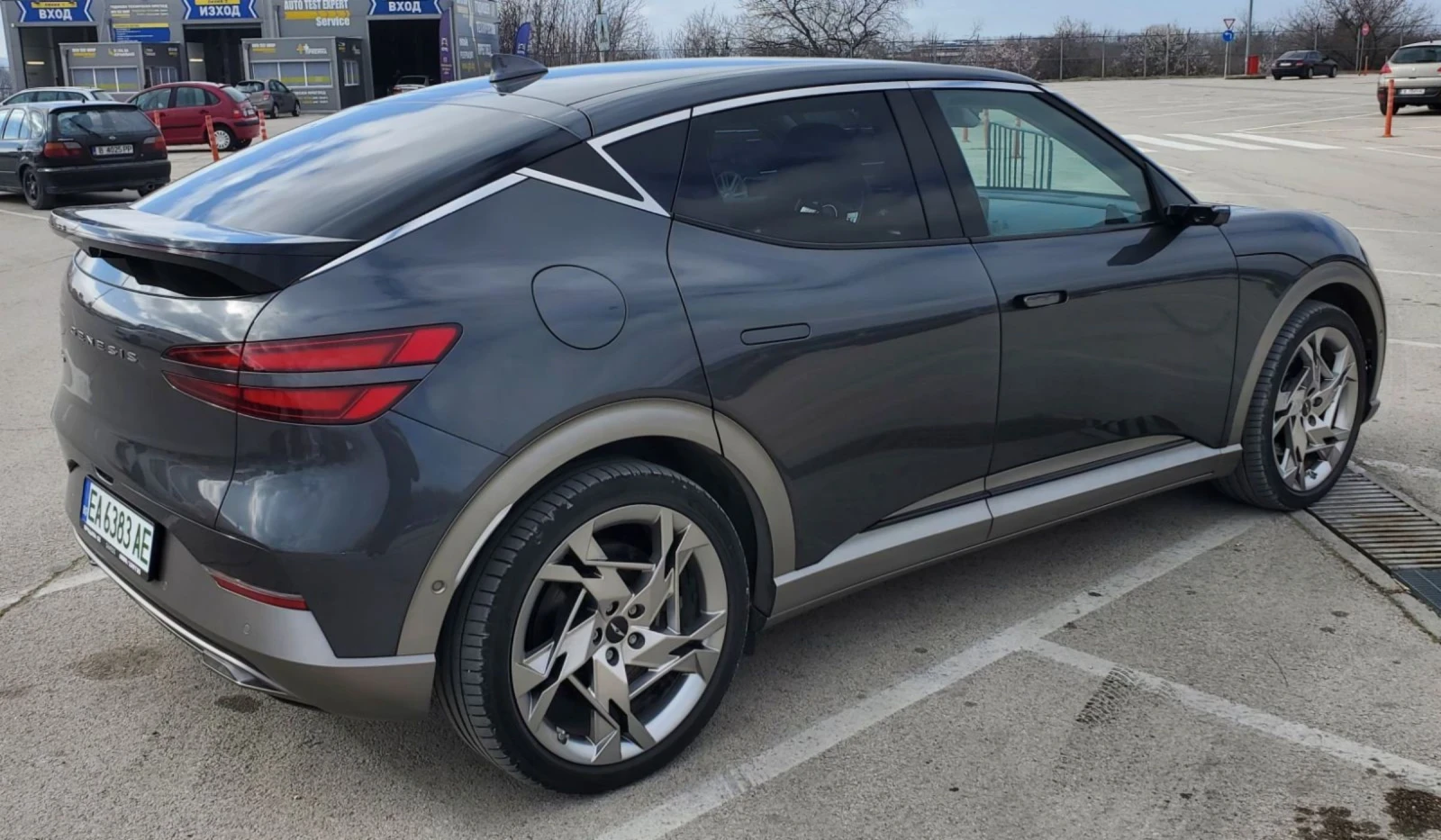 Genesis GV60 4х4 Performance B&O Headup 490hp, снимка 3 - Автомобили и джипове - 53459586