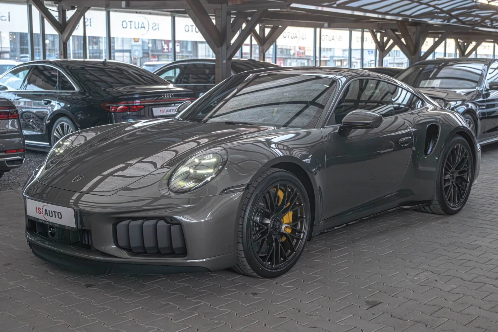 Porsche 911 Turbo S Hybrid/PDCC/PCCB/PDK/PDLS+ /Камера 360/Bur, снимка 3 - Автомобили и джипове - 53829548