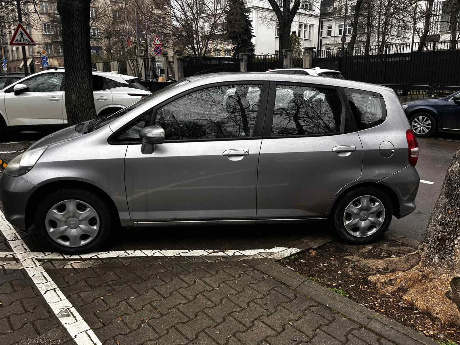 Honda Jazz 1.4, снимка 4 - Автомобили и джипове - 54098201