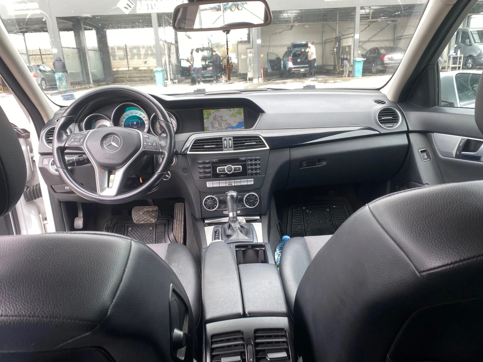 Mercedes-Benz C 220, снимка 5 - Автомобили и джипове - 54196758