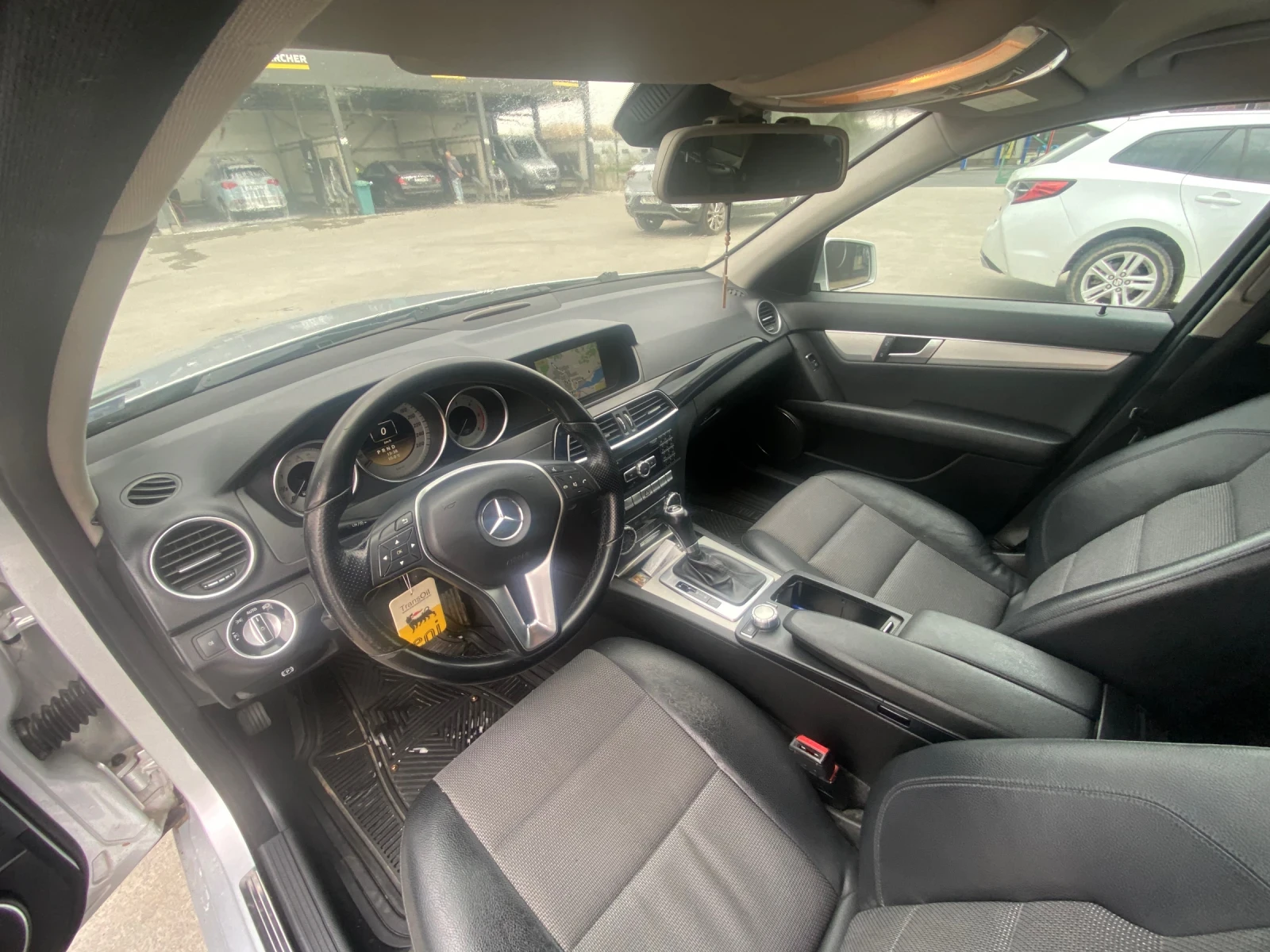 Mercedes-Benz C 220, снимка 7 - Автомобили и джипове - 54196758