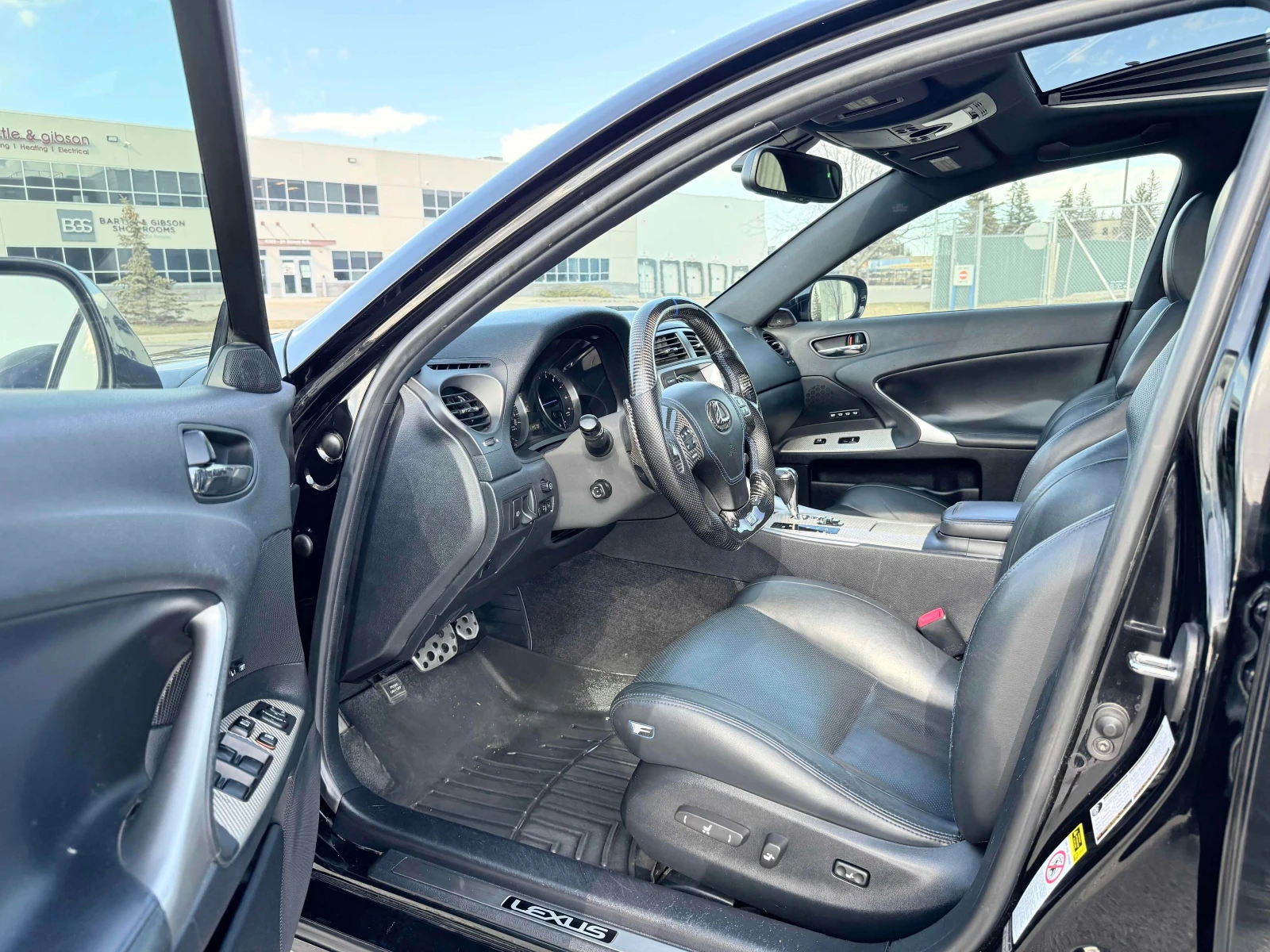 Lexus IS F ШИБИДАХ * ПОДГРЕВ * CARFAX * АВТО КРЕДИТ * * , снимка 5 - Автомобили и джипове - 54647047