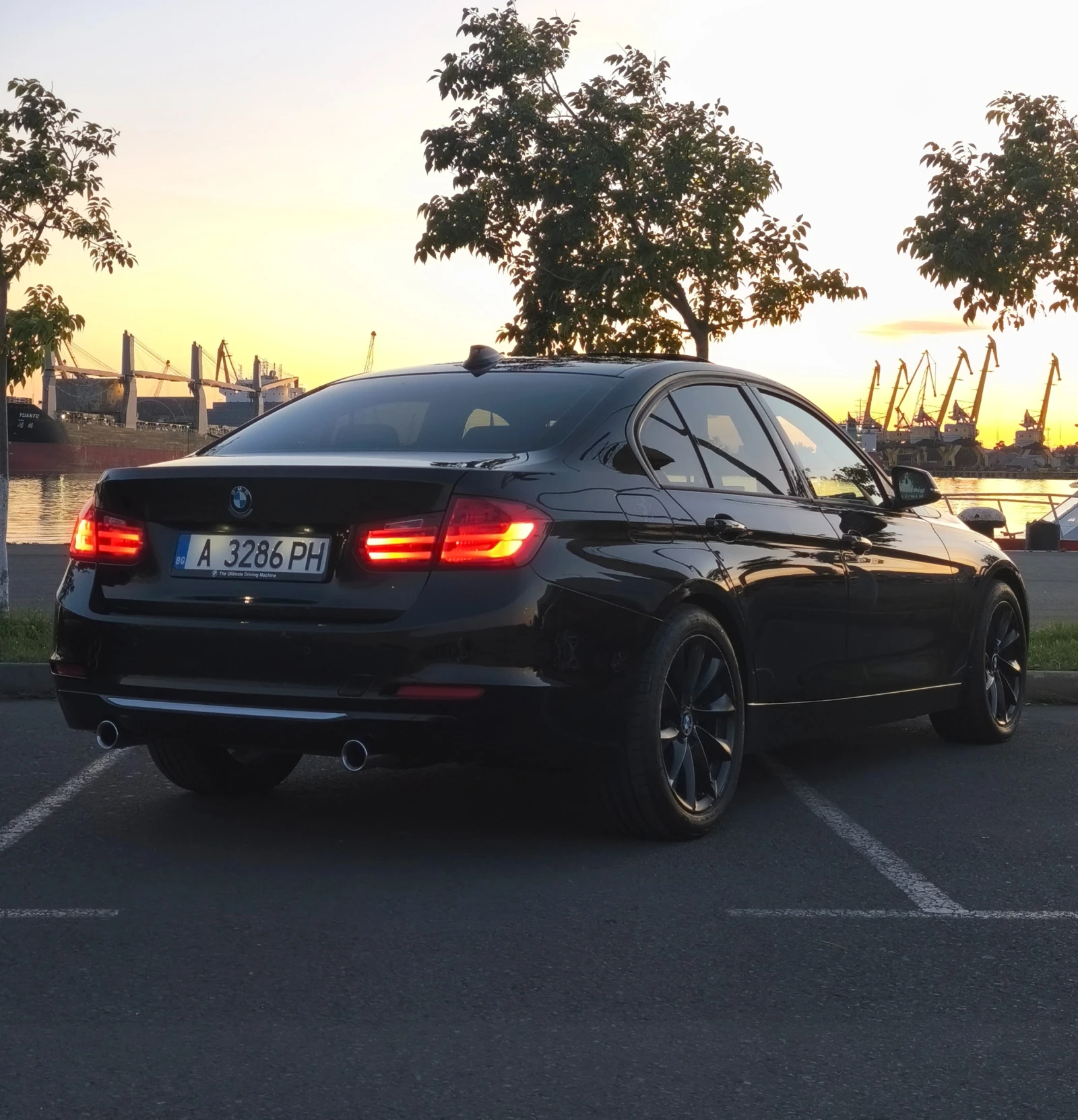 BMW 335 i Modern Line, снимка 5 - Автомобили и джипове - 54728292