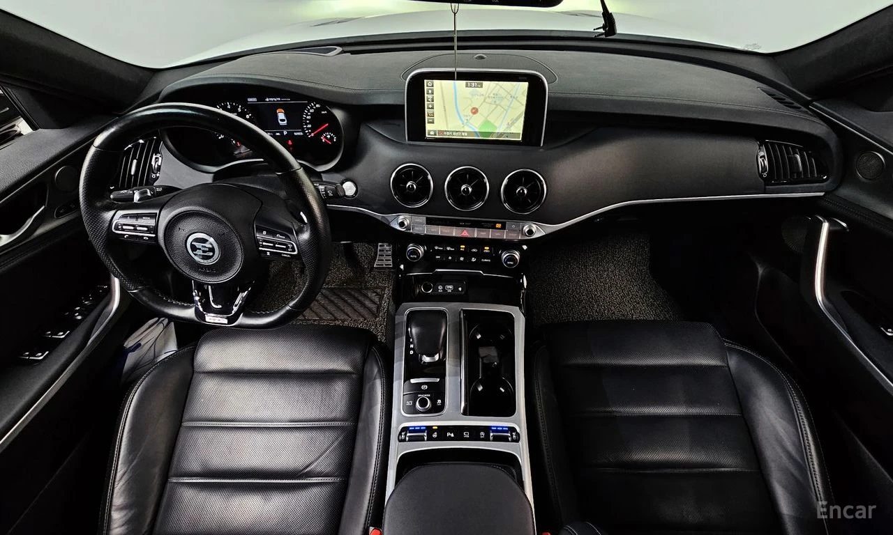 Kia Stinger 3.3* GT* TURBO* ОБДУХВАНЕ* ХЕДЪП* КАМЕРА* , снимка 8 - Автомобили и джипове - 55421270