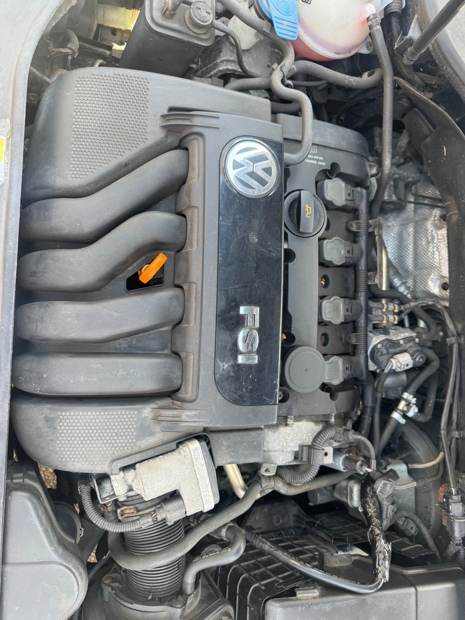VW Golf 2.0fsi, снимка 4 - Автомобили и джипове - 55799364