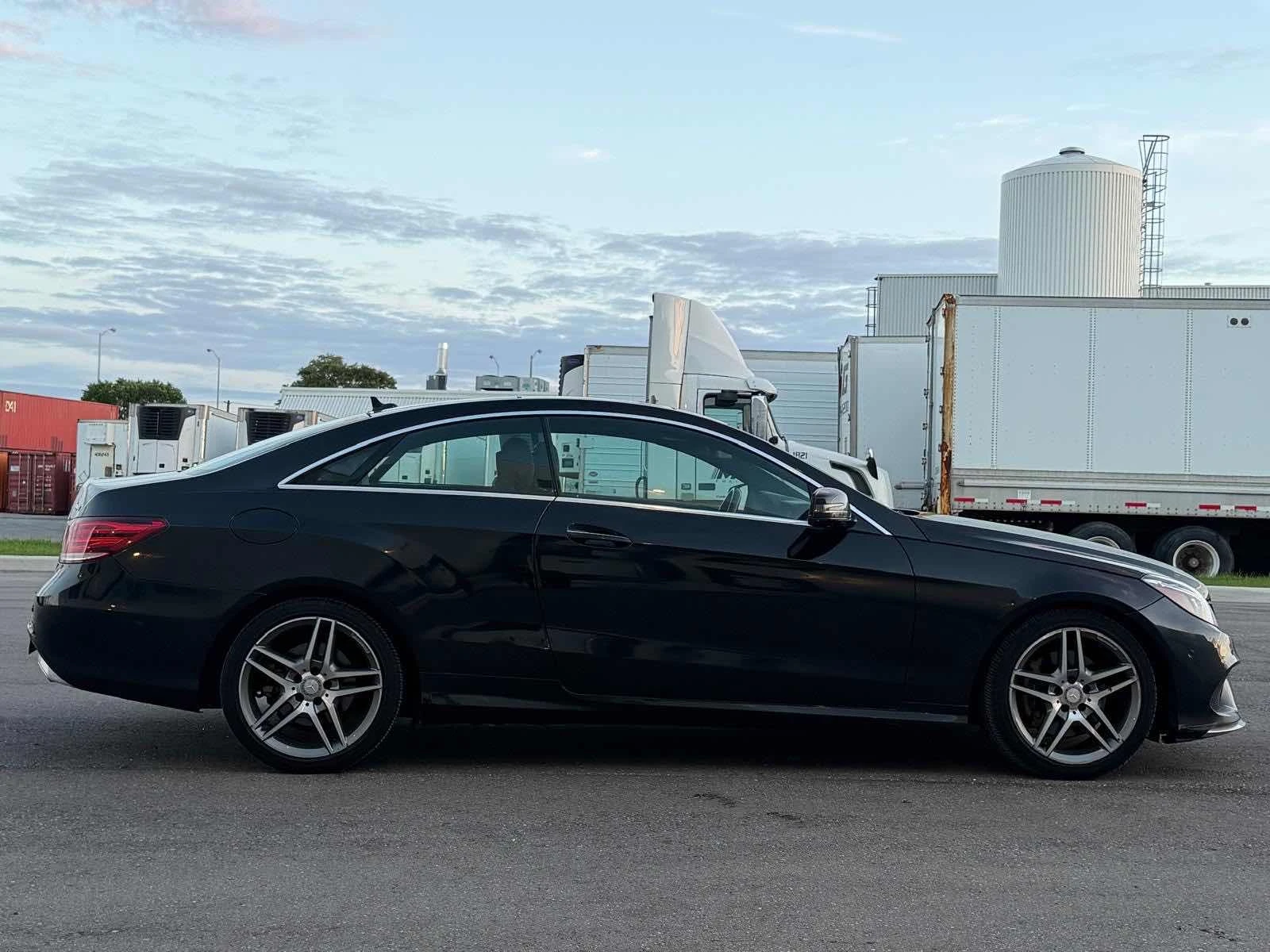 Mercedes-Benz E 400 * АВТОКРЕДИТ БЕЗ ПЪРВОНАЧАЛНА ВНОСКА* , снимка 3 - Автомобили и джипове - 55958265