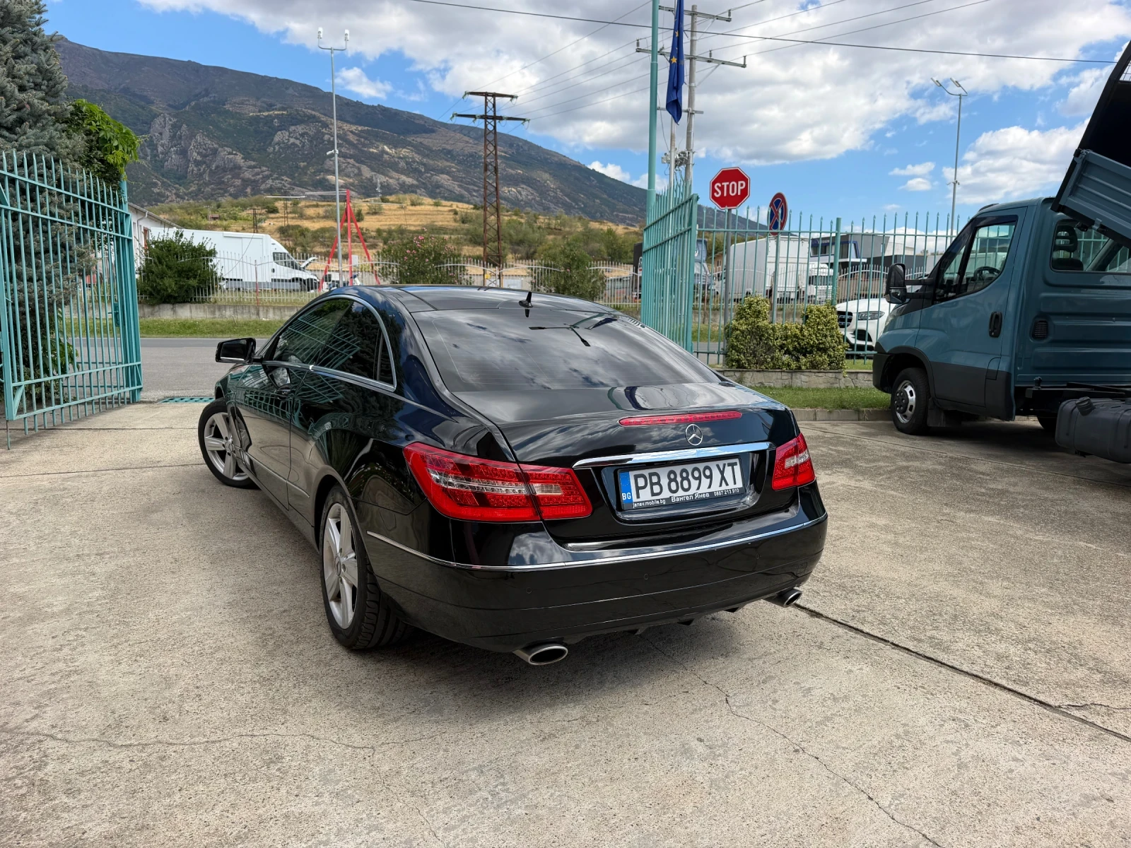 Mercedes-Benz E 350 CDI Coupe* Camera* Panorama* Harman\Kardon  | Mobile.bg � ����������� 12