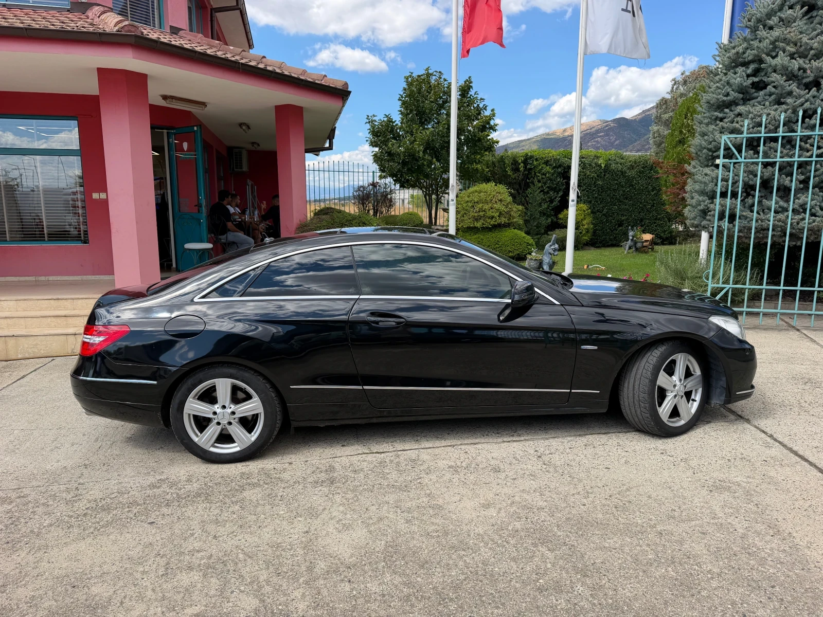 Mercedes-Benz E 350 CDI Coupe* Camera* Panorama* Harman\Kardon  | Mobile.bg � ����������� 14