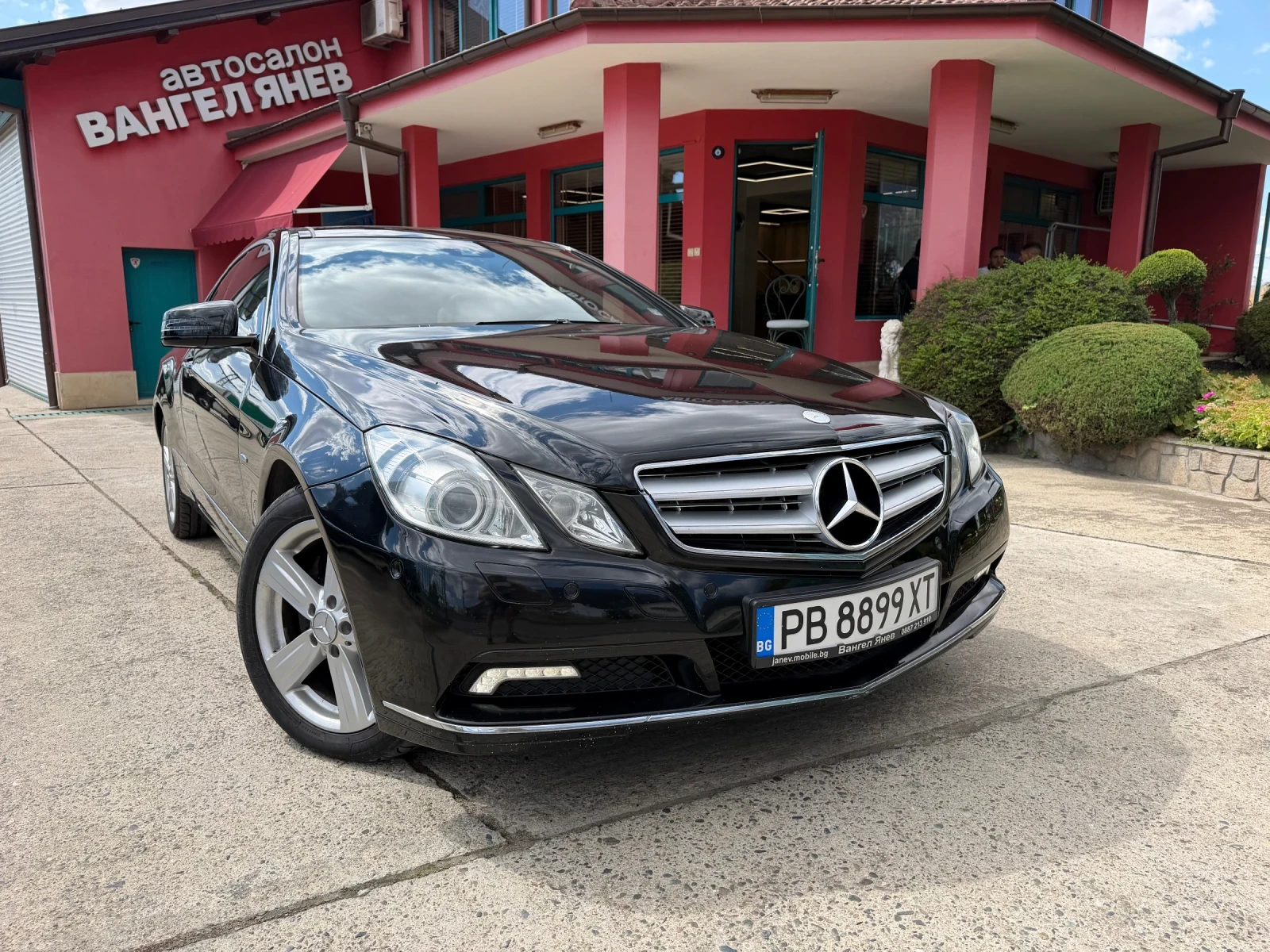 Mercedes-Benz E 350 CDI Coupe* Camera* Panorama* Harman\Kardon  | Mobile.bg � ����������� 2