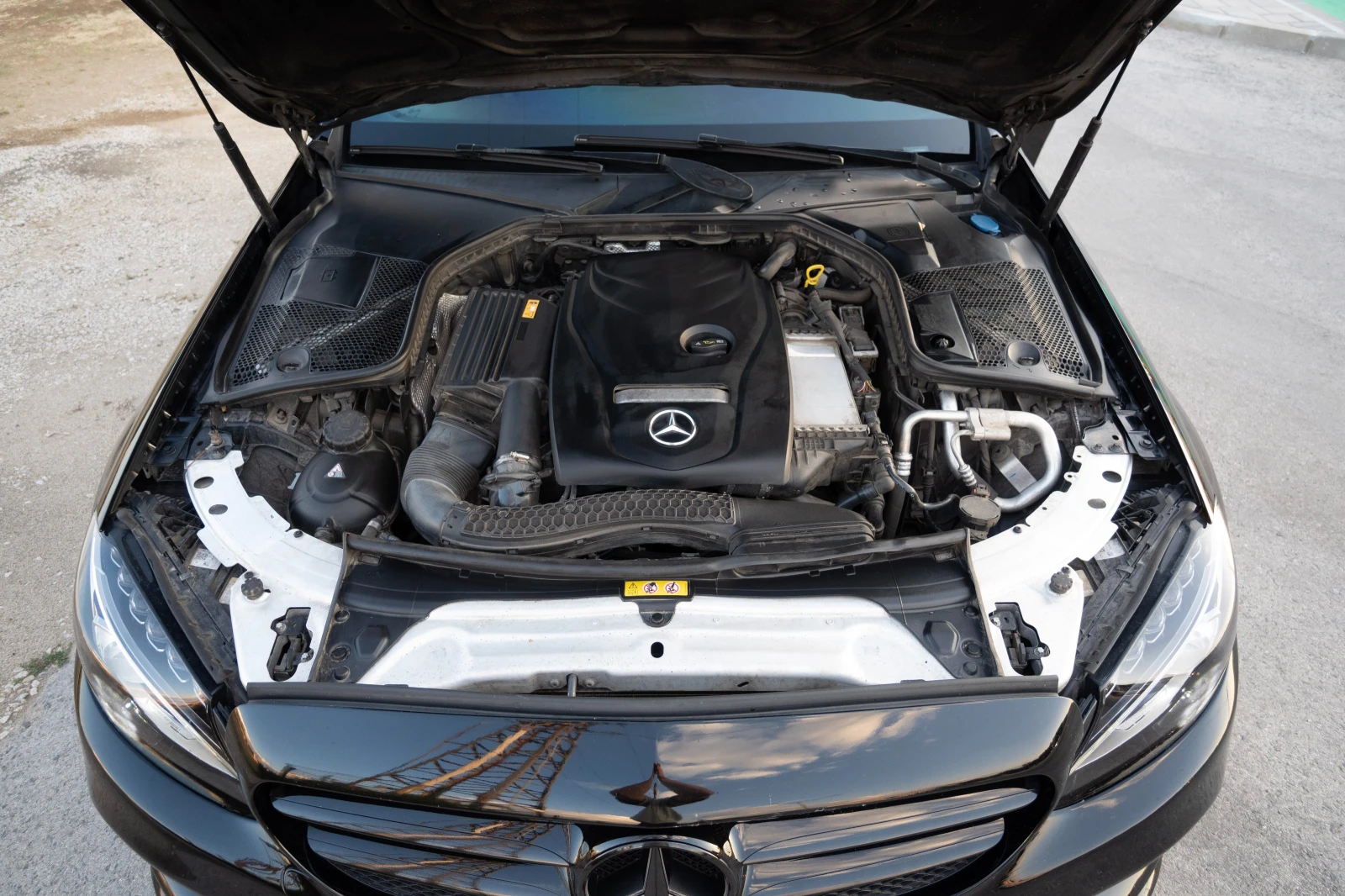 Mercedes-Benz C 300 ЛИЗИНГ, снимка 17 - Автомобили и джипове - 56285546