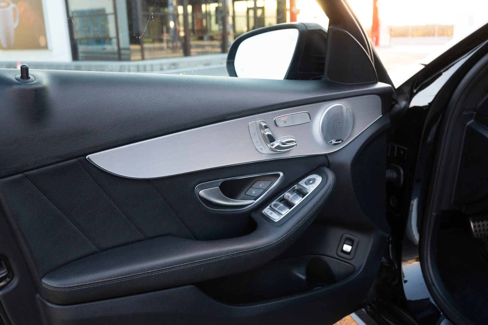 Mercedes-Benz C 300 ЛИЗИНГ, снимка 15 - Автомобили и джипове - 56285546
