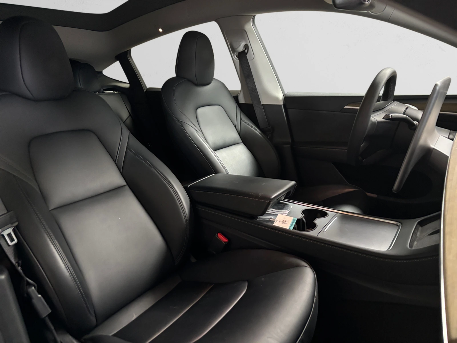 Tesla Model Y Standard Range 60 kWh Leather Navi LED , снимка 5 - Автомобили и джипове - 56369356