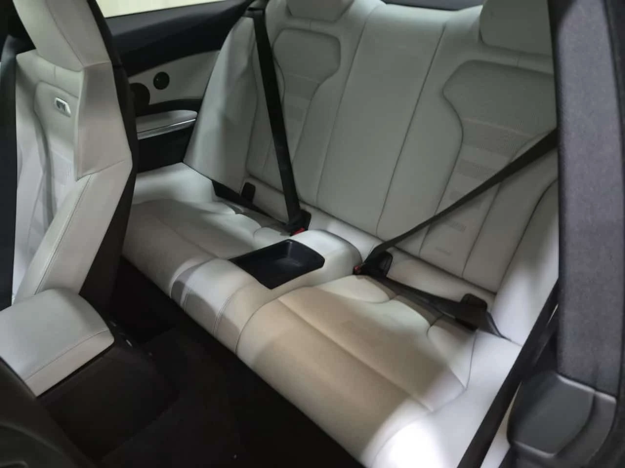 BMW M4 * 2DR CPE * CARFAX *  | Mobile.bg � ����������� 12