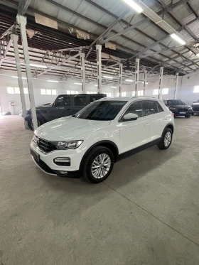 VW T-Roc 1.5/TSI/DSG/digital/камера/теглич/обслужена/ - 16900 € / 33053.53 лв. - 58026498 3