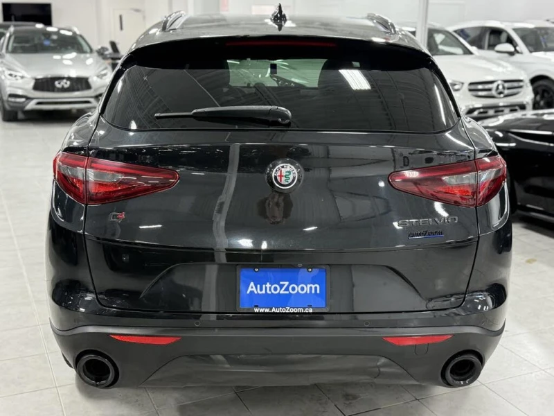 Alfa Romeo Stelvio ПАМЕТ* ПАНОРАМА* KEYLESS* , снимка 3 - Автомобили и джипове - 53362925