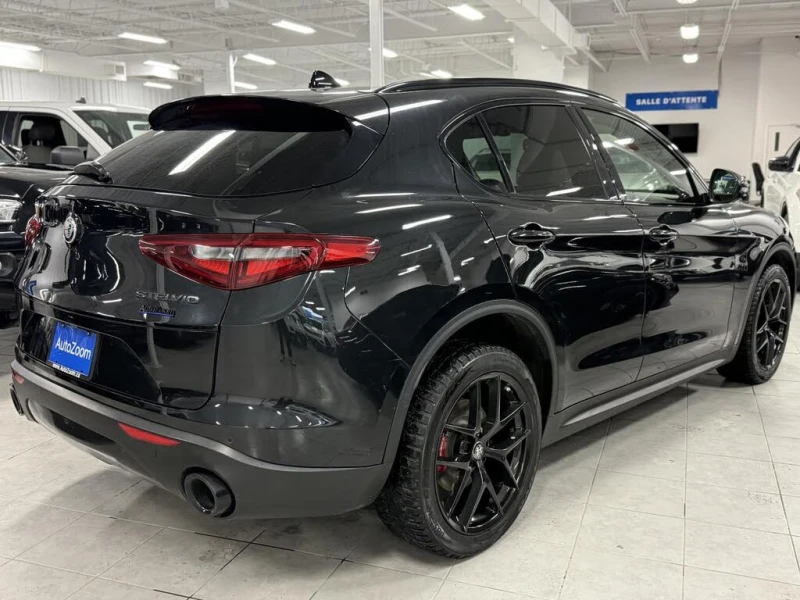 Alfa Romeo Stelvio ПАМЕТ* ПАНОРАМА* KEYLESS* , снимка 4 - Автомобили и джипове - 53362925