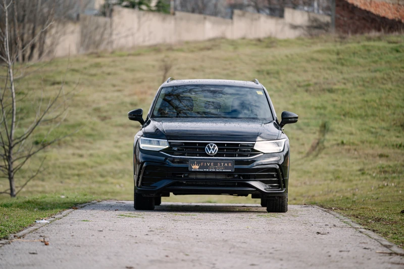 VW Tiguan R-Line 4Motion, снимка 2 - Автомобили и джипове - 53380544