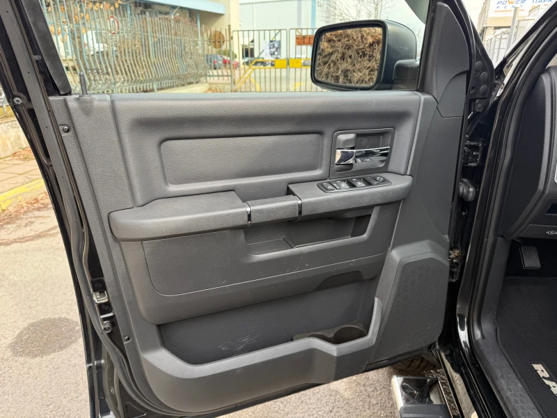 Dodge RAM 1500 5.7 HEMI Heavy Duty R/T LPG/ГАЗ, снимка 11 - Автомобили и джипове - 53597327