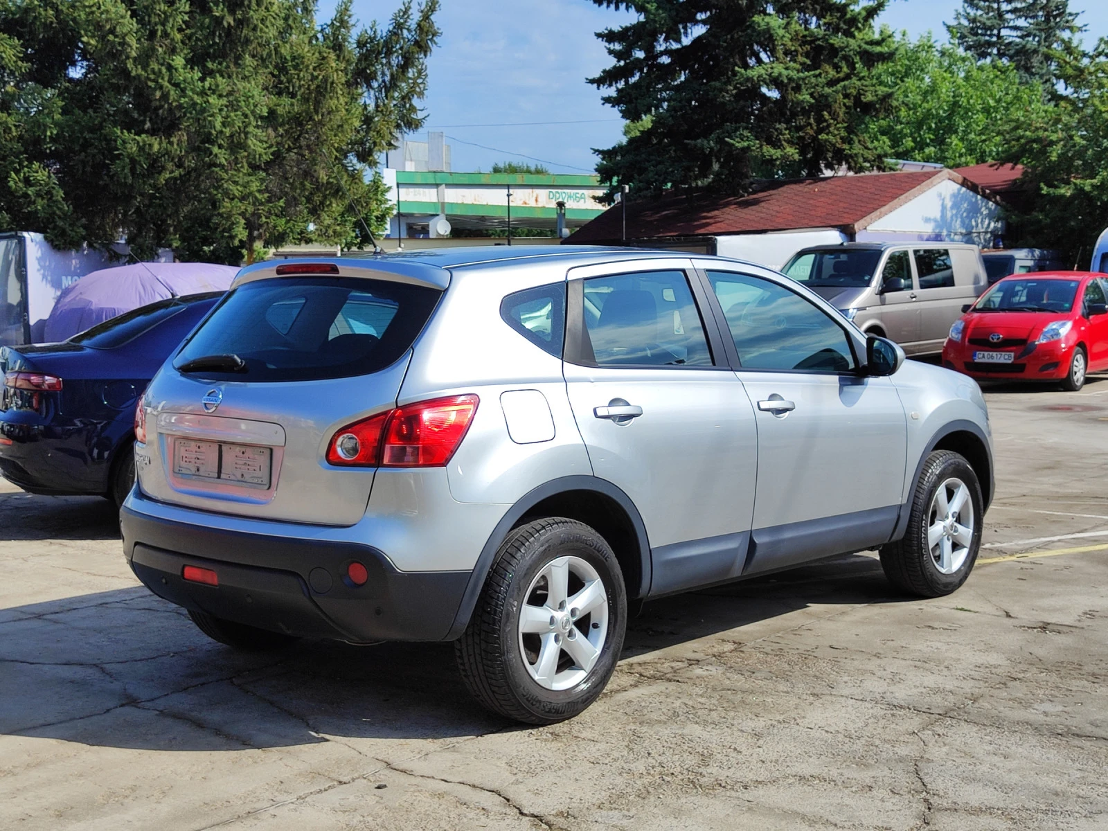 Nissan Qashqai 2.0i  - изображение 5