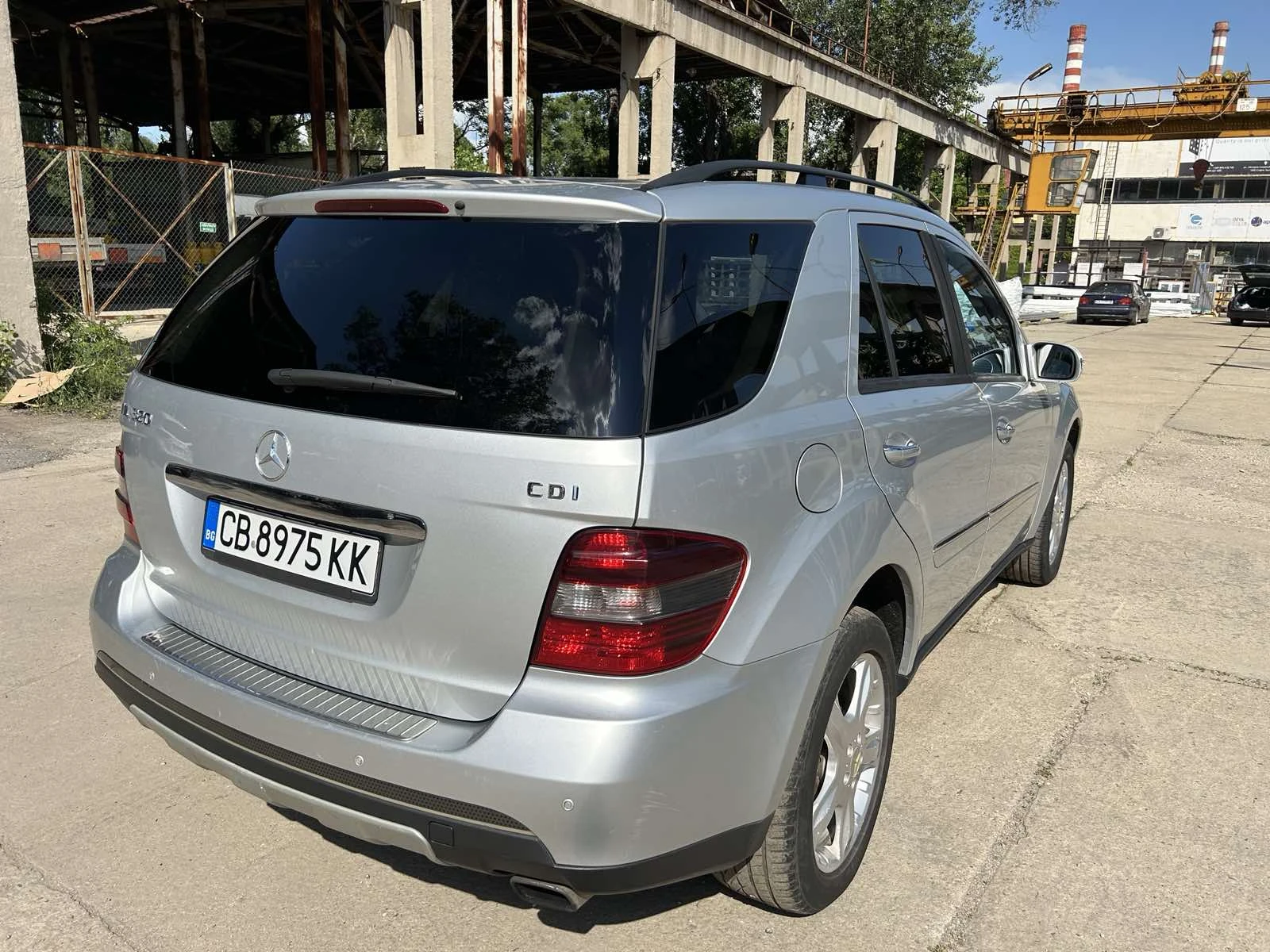 Mercedes-Benz ML 320  - изображение 8