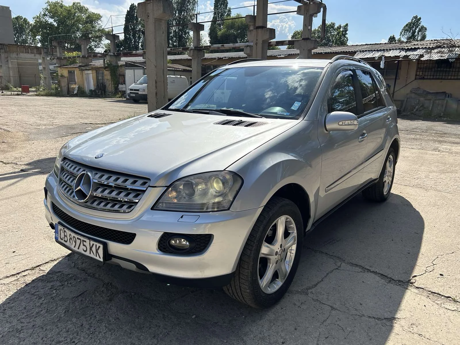 Mercedes-Benz ML 320  - изображение 9