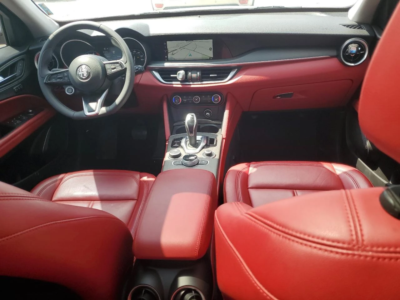 Alfa Romeo Stelvio Ti 280кс * Възможност за Лизинг*  - изображение 8