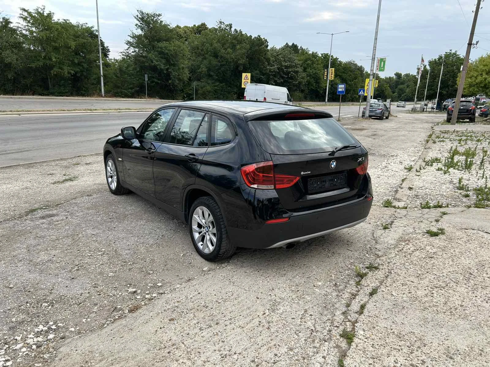BMW X1 2.0D - изображение 6