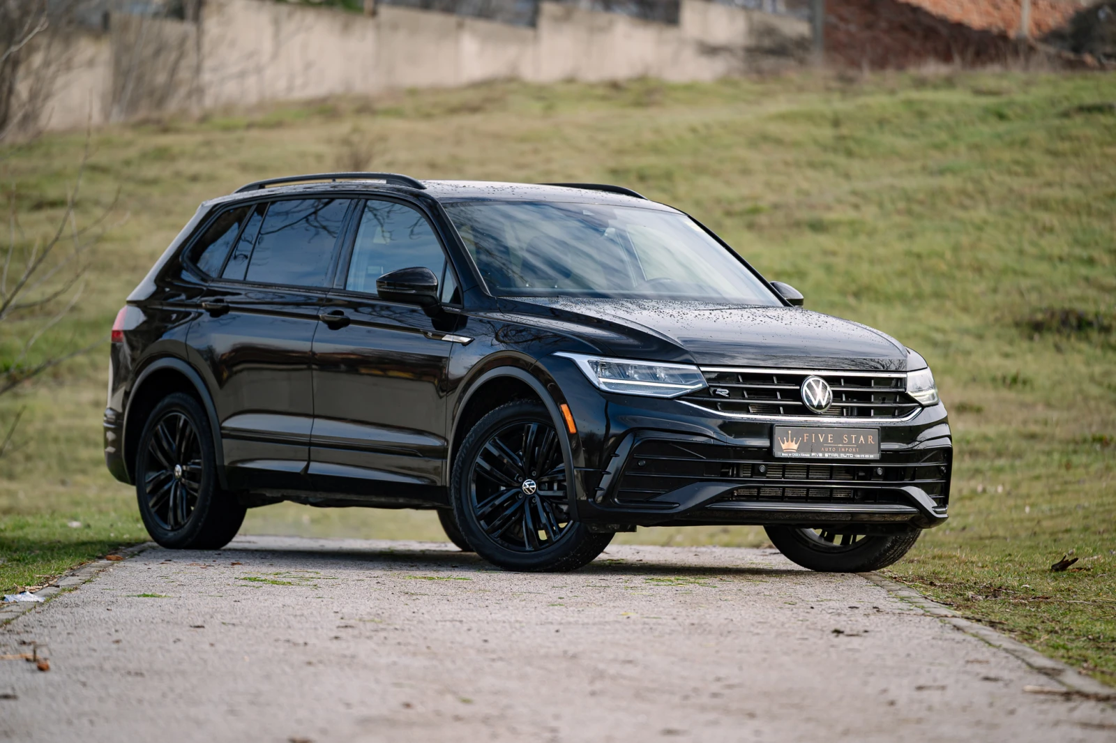 VW Tiguan R-Line 4Motion - изображение 3