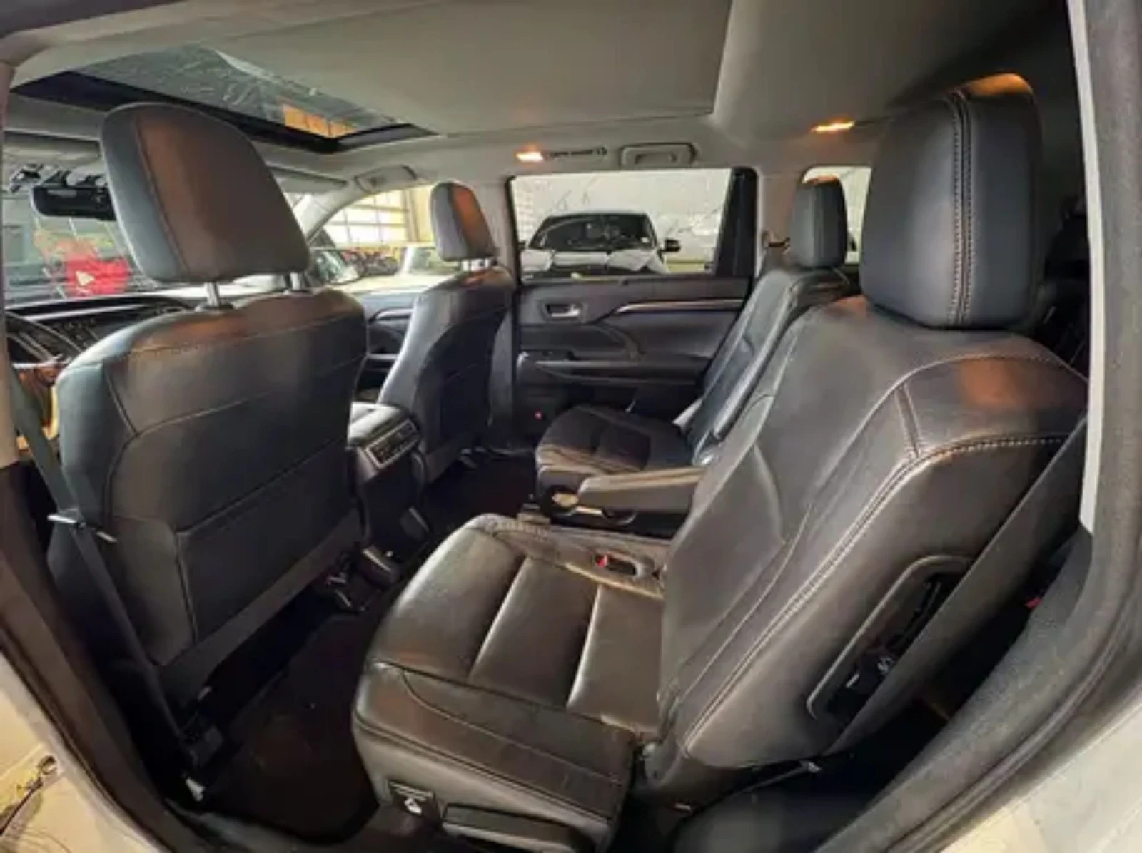 Toyota Highlander 2014/Pano/JBL/CAMERA/PODGREV/7 места/FULL, снимка 11 - Автомобили и джипове - 53813417