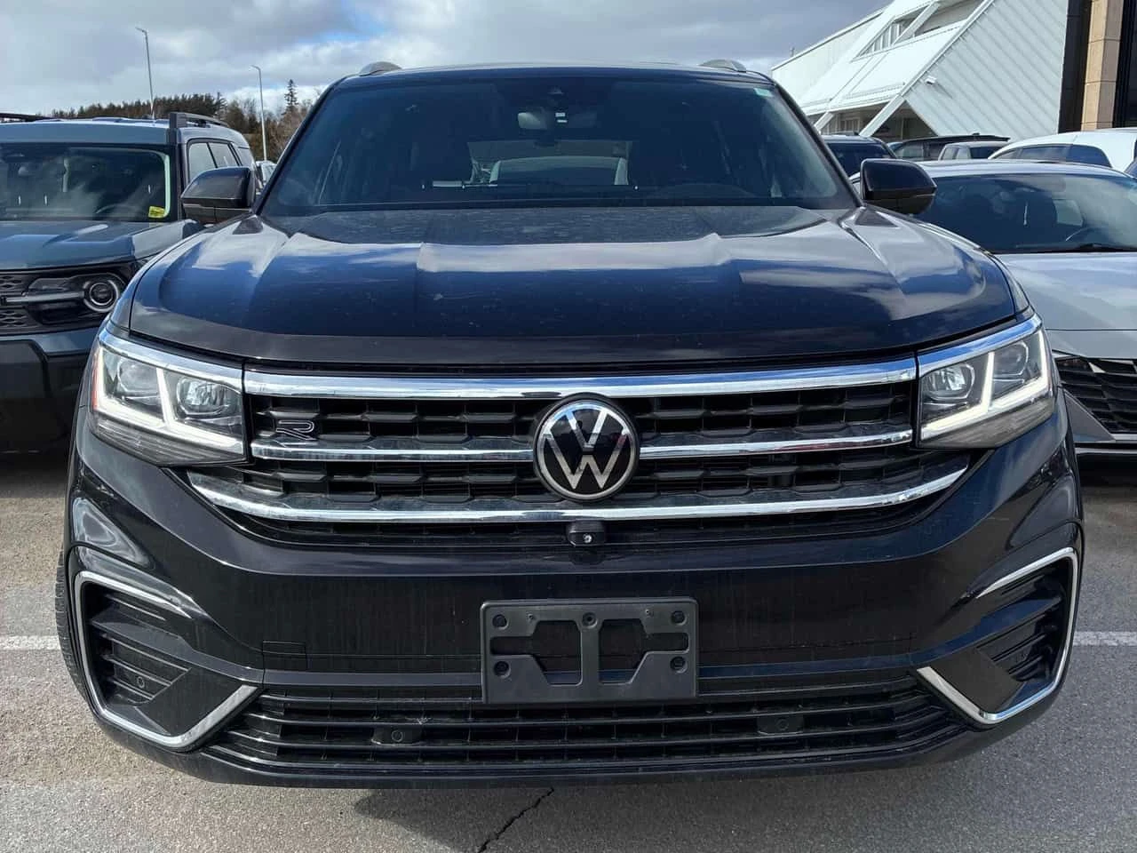 VW Atlas R line/Execline/CARFAX /Подгрев/Обдух/Клип, снимка 2 - Автомобили и джипове - 53831981