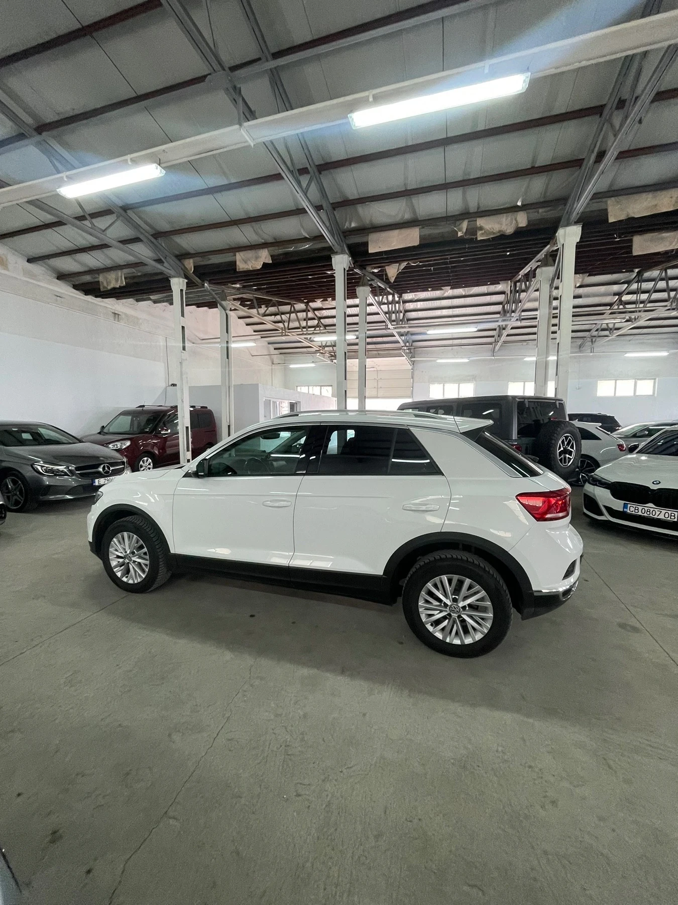 VW T-Roc 1.5/TSI/DSG/digital/камера/теглич/обслужена/, снимка 8 - Автомобили и джипове - 53892034