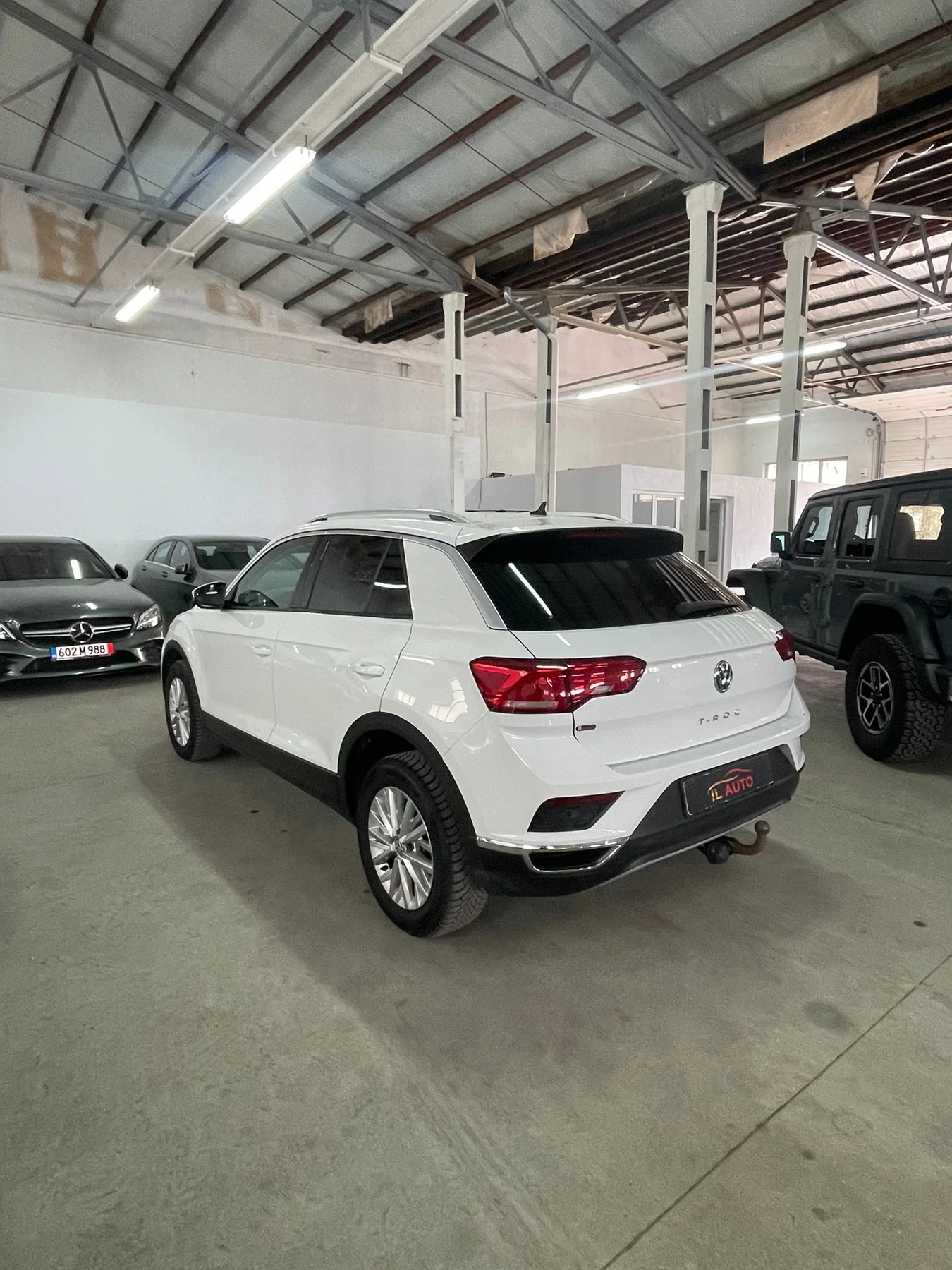 VW T-Roc 1.5/TSI/DSG/digital/камера/теглич/обслужена/, снимка 5 - Автомобили и джипове - 53892034