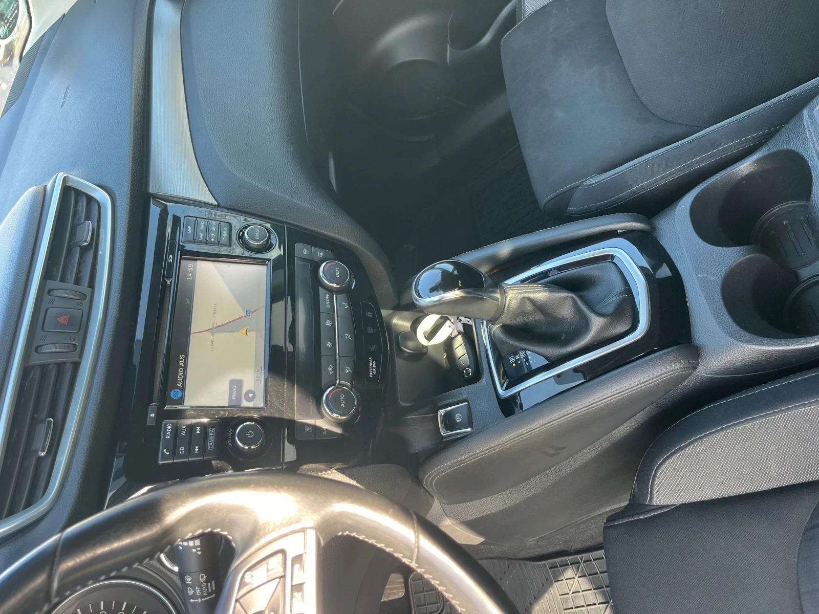 Nissan Qashqai N-Connecta Automatik Panorama, снимка 10 - Автомобили и джипове - 54148880