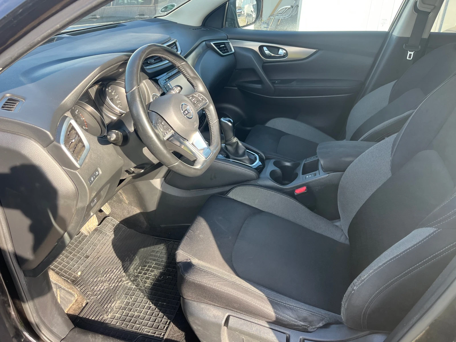 Nissan Qashqai N-Connecta Automatik Panorama, снимка 8 - Автомобили и джипове - 54148880