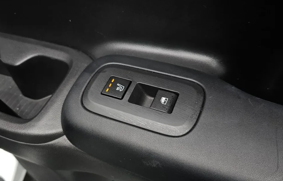 Hyundai Santa fe 1.6HEV/215HP/360/NAVI/HUD/LED/DIGITAL/4X4/4MC, снимка 12 - Автомобили и джипове - 54229344