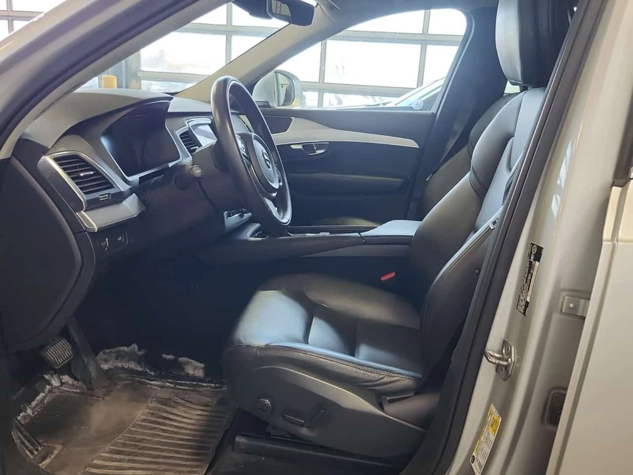 Volvo Xc90 MOMENTUM  CARFAX, снимка 5 - Автомобили и джипове - 54319644