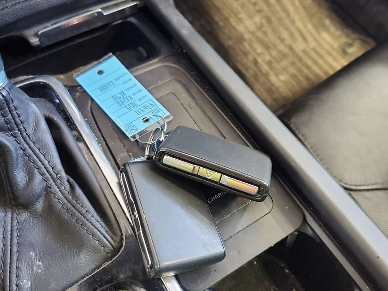 Volvo Xc90 MOMENTUM  CARFAX, снимка 10 - Автомобили и джипове - 54319644