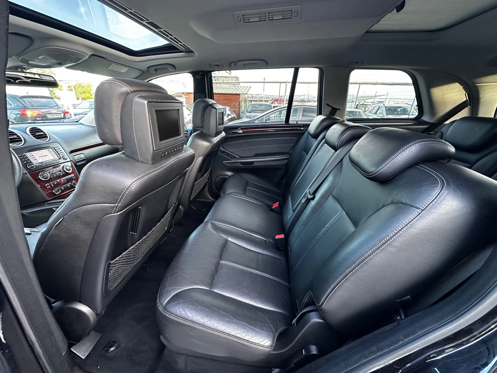 Mercedes-Benz GL 320 CDI 224к.с 3хTV* Обдух* HarmanKardon, снимка 14 - Автомобили и джипове - 54542899