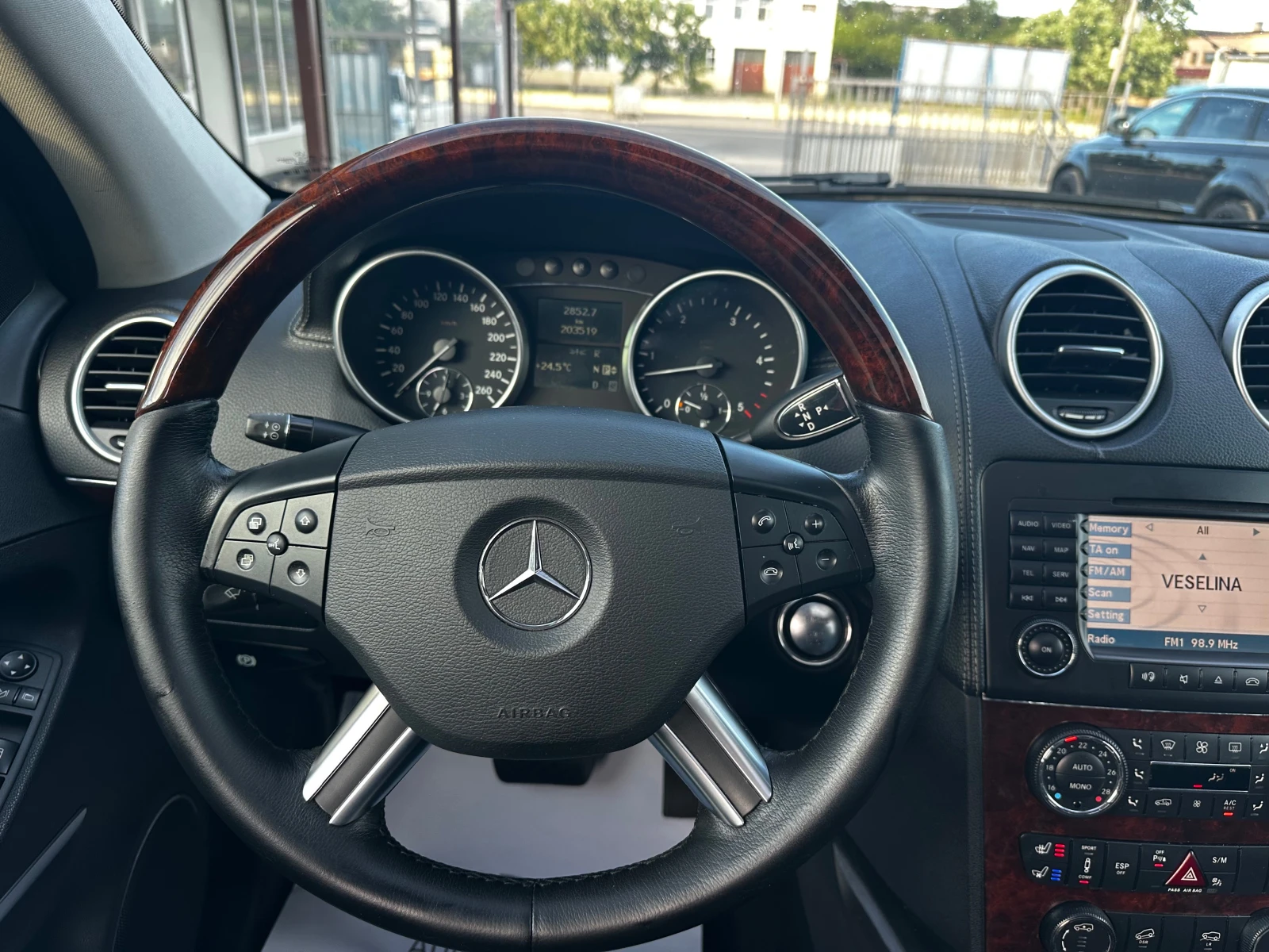 Mercedes-Benz GL 320 CDI 224к.с 3хTV* Обдух* HarmanKardon, снимка 11 - Автомобили и джипове - 54542899