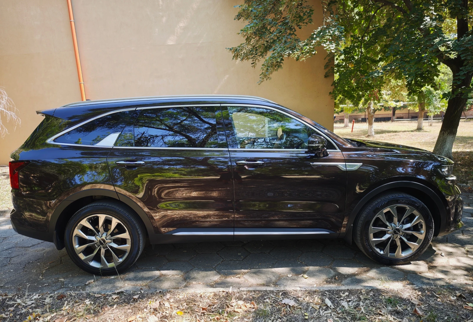 Kia Sorento 2.2 (5+ 1), снимка 3 - Автомобили и джипове - 56194608