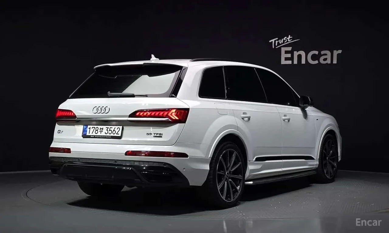 Audi Q7 55 TFSI Quattro Premium, снимка 2 - Автомобили и джипове - 55750742