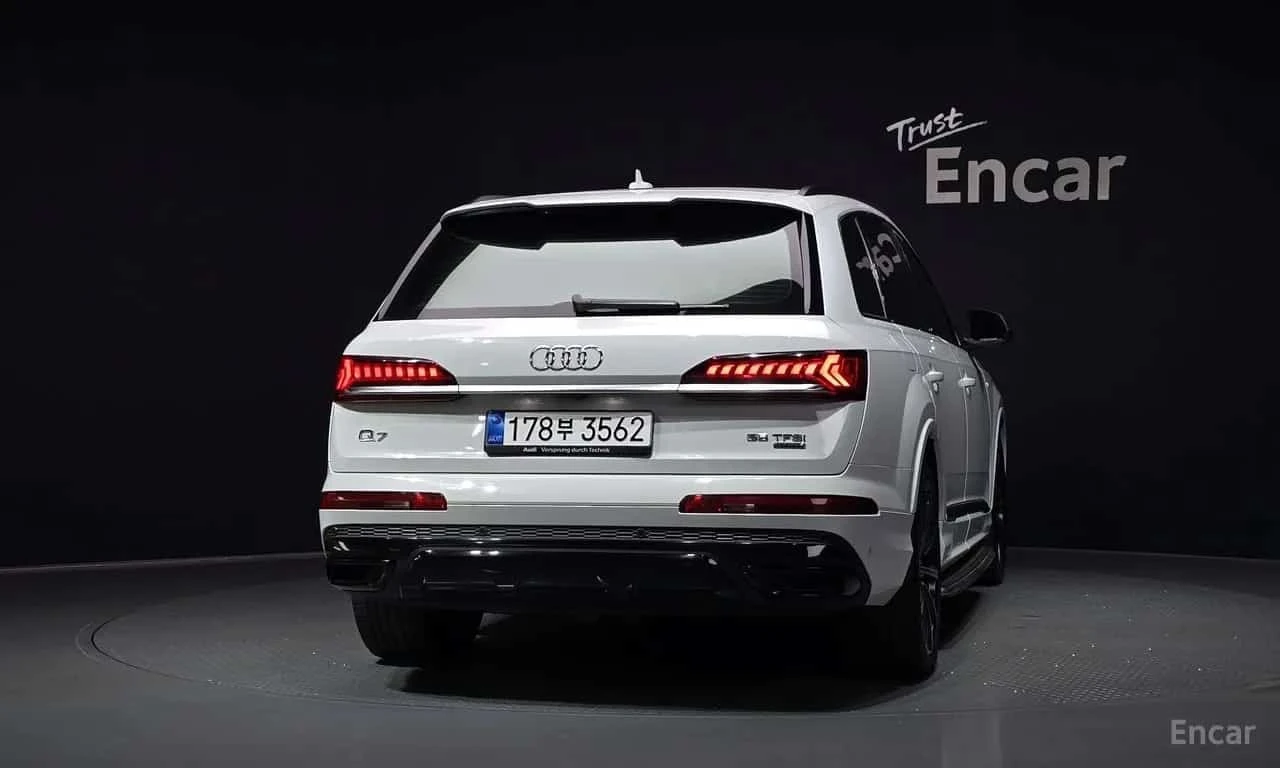 Audi Q7 55 TFSI Quattro Premium, снимка 4 - Автомобили и джипове - 55750742