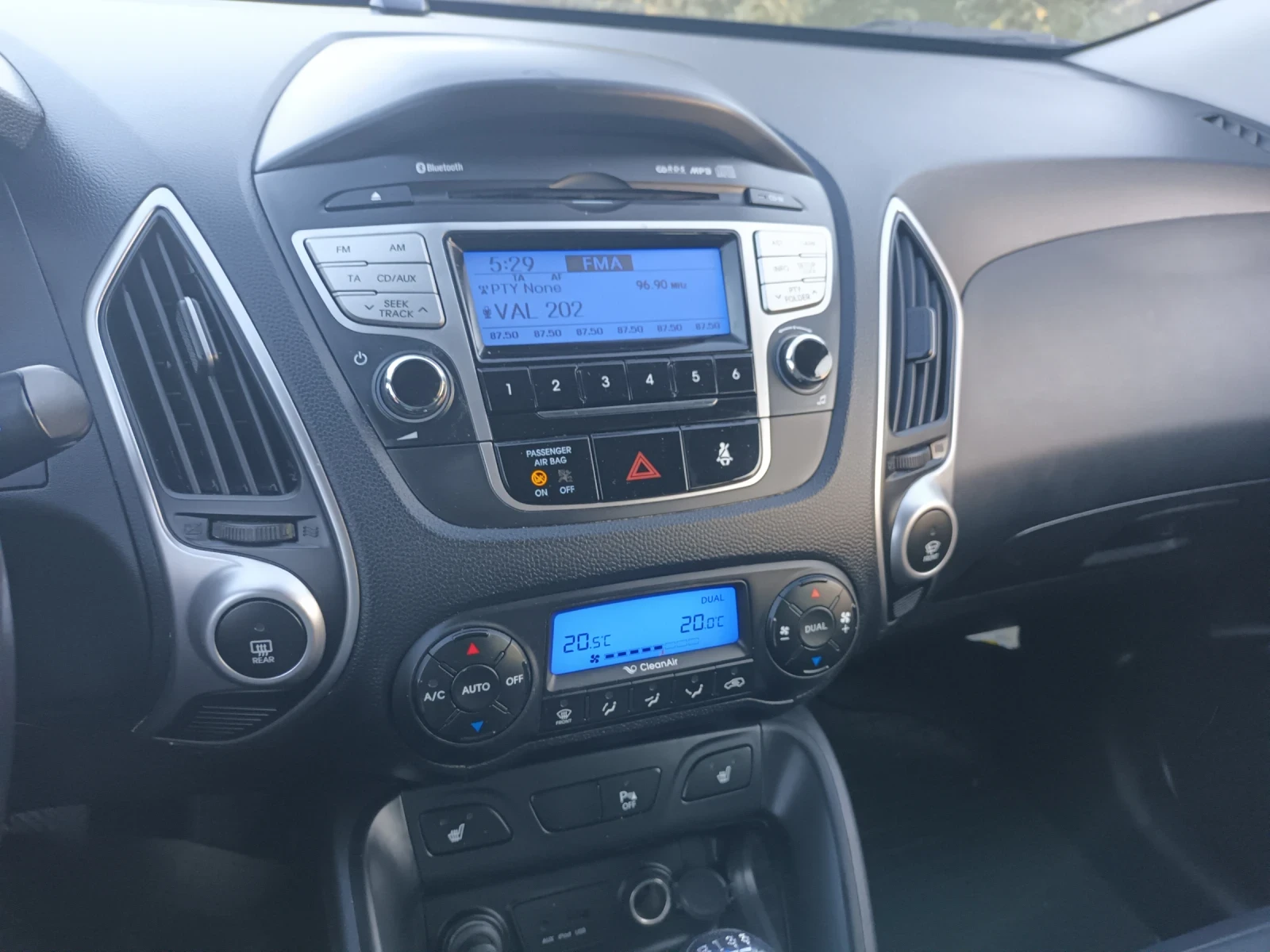 Hyundai IX35 2.0црди 4х4, снимка 4 - Автомобили и джипове - 56330279