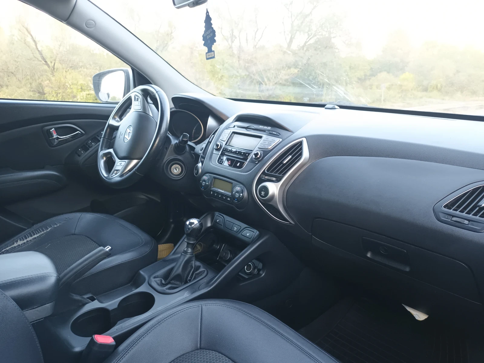 Hyundai IX35 2.0црди 4х4, снимка 7 - Автомобили и джипове - 56330279