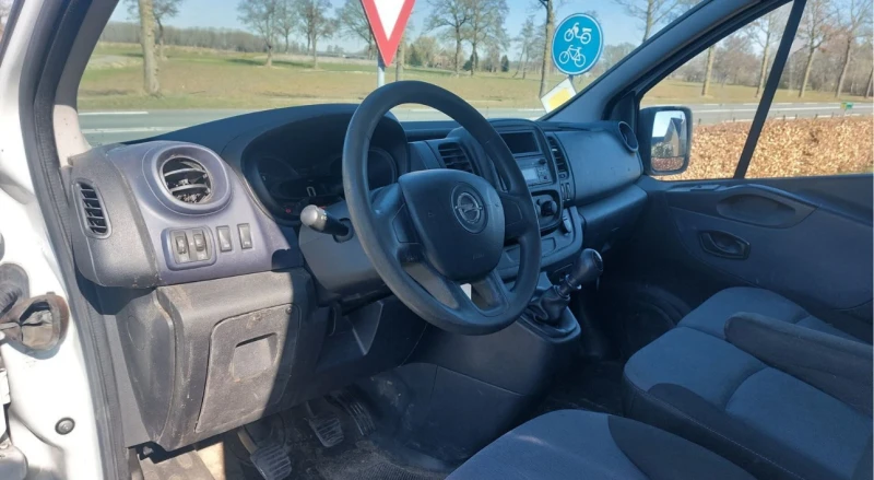 Opel Vivaro 1.6 dCi 4 броя , снимка 3 - Бусове и автобуси - 51619202